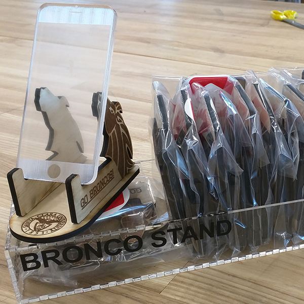 Bronco Stand